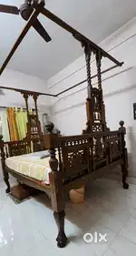 Antique bed