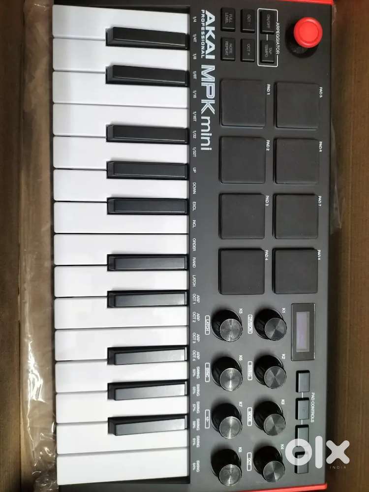 AKAI MIDI 25 MPK