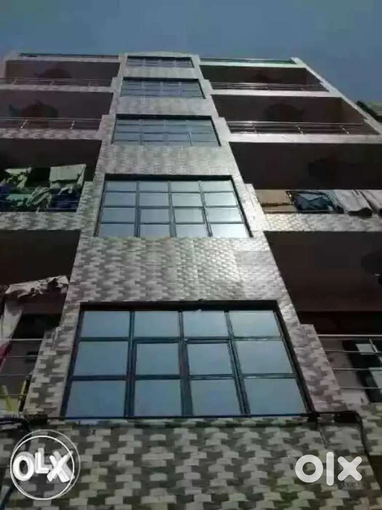 Flat for rent semi furnished 8000/ full furnish 9000