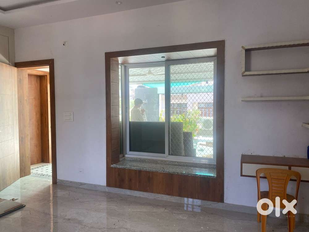 Room available for rent (kitchen is not available )