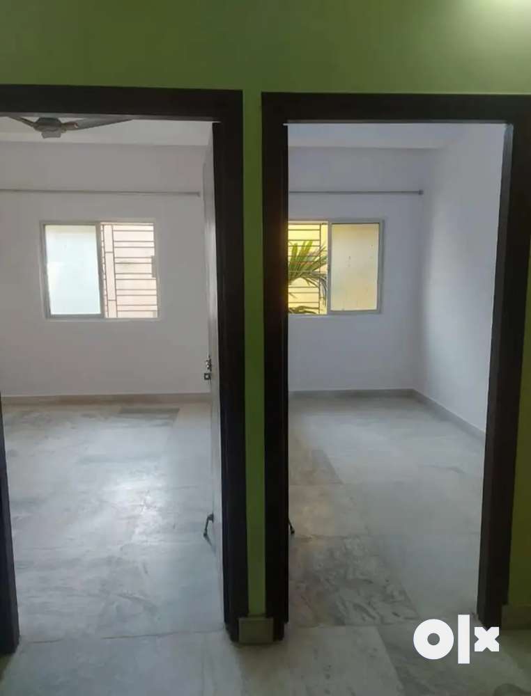 We'll Clean A 2BHK flat cum House Available for rent at Dum Dum Metro