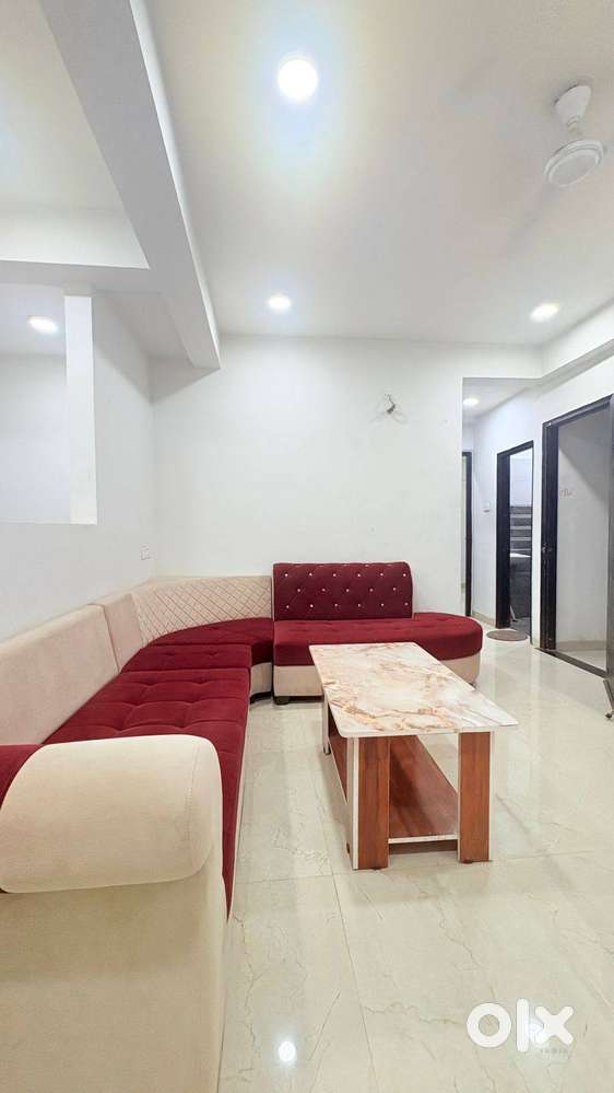 1 BHK Semi Furnished Flat Near Bombay Hospital in Mahalaxmi Nagar