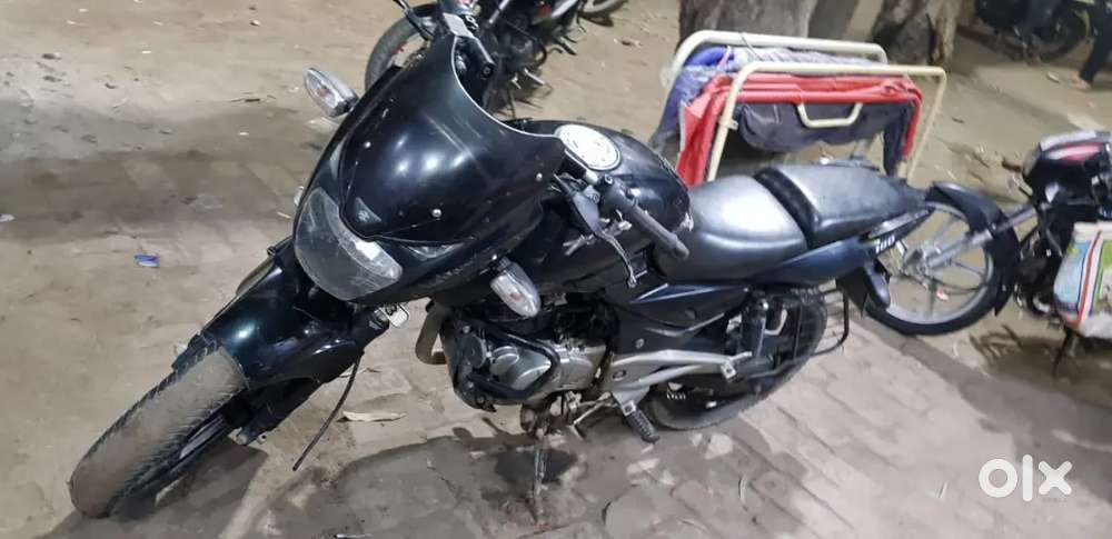 Bajaj pulser