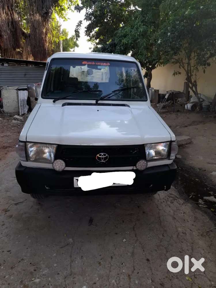 Toyota Qualis 2002
