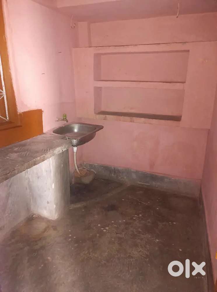 1Rk AVAILABLE ROOM