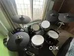 Electronic Drum kit AZ-ED2000 (less than 1 year old)