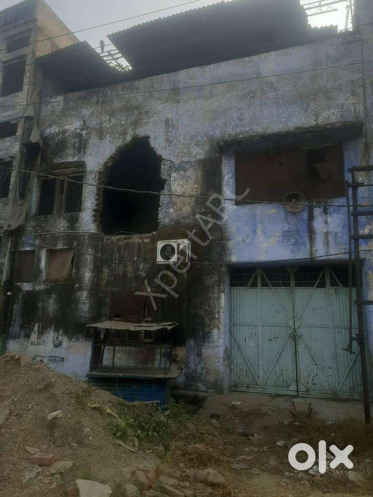 Industrial Property in Cheema