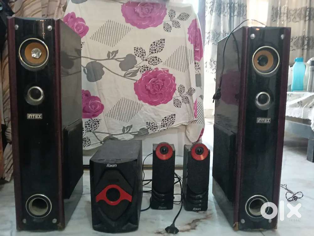Intex tower speaker and Foxin bluetooth speaker