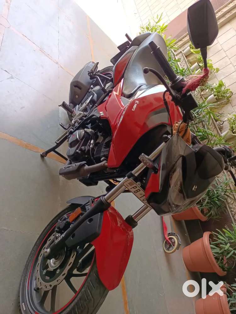 Hero Xtreme 160R ABS BS6 PB10