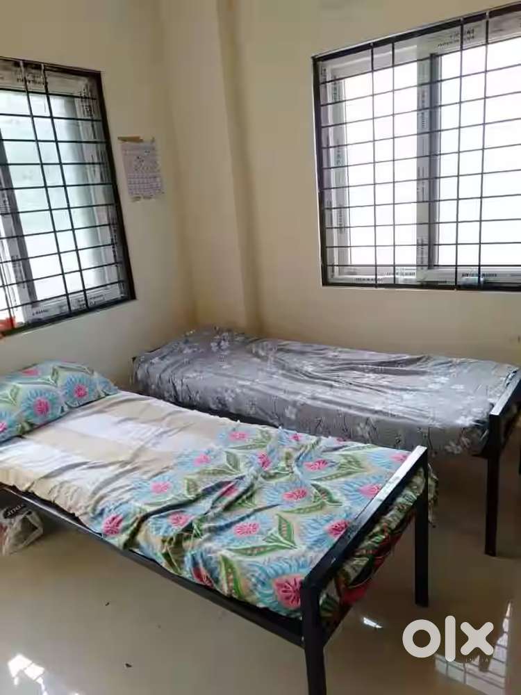 Vanibihar 1 years price 18000 bachelor big space room