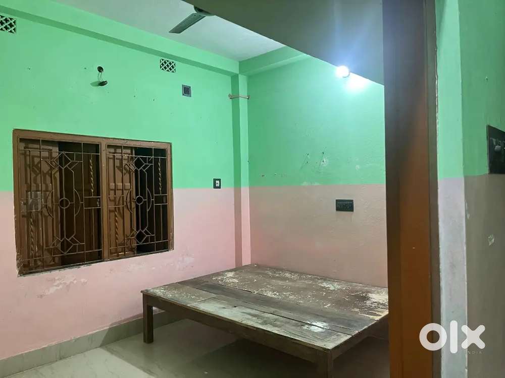 Restriction free 2bhk Live-in allowed, Rent-8k