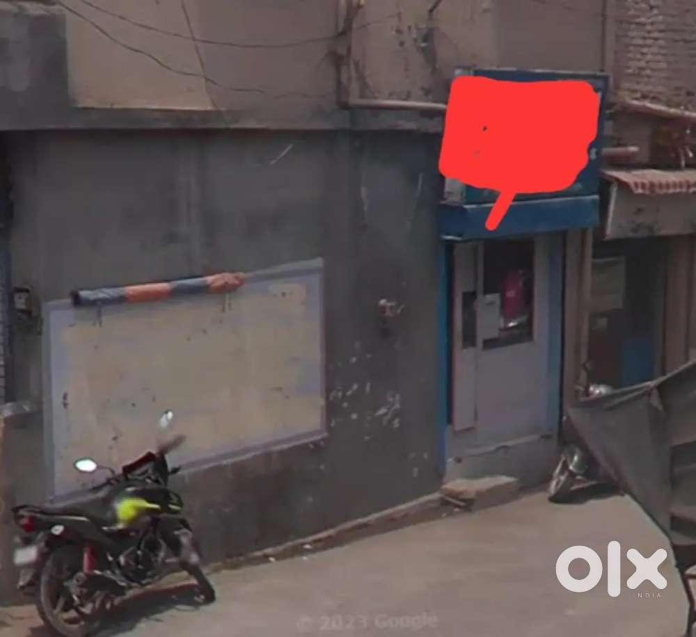 सहारनपुर रोड पर दुकान