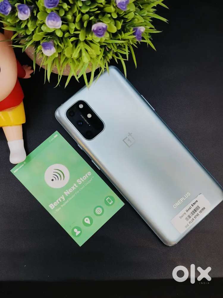 ONEPLUS 8T 12/256GB STORAGE NEXT TO NEW LIKE DEVICE WITH GENUINE BILL.