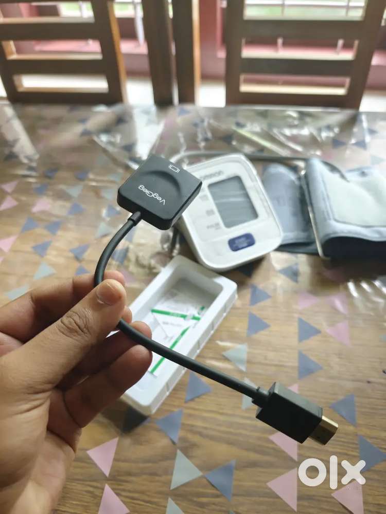 HDTV(PC/Laptop) to VGA(Monitor) Converter