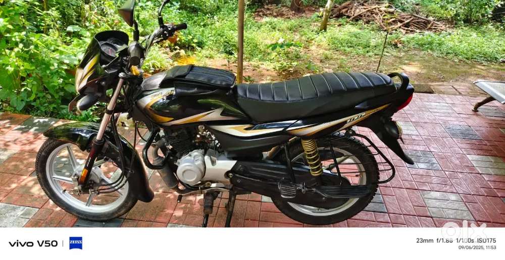 Bajaj Platina 2022 model Full condition No Accident Neat and Clean