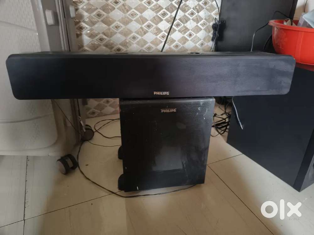 Philips Soundbar with Subwoofer – Powerful Bass   Great Condition