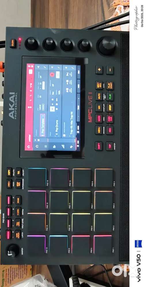 Akai Mpc live 2
