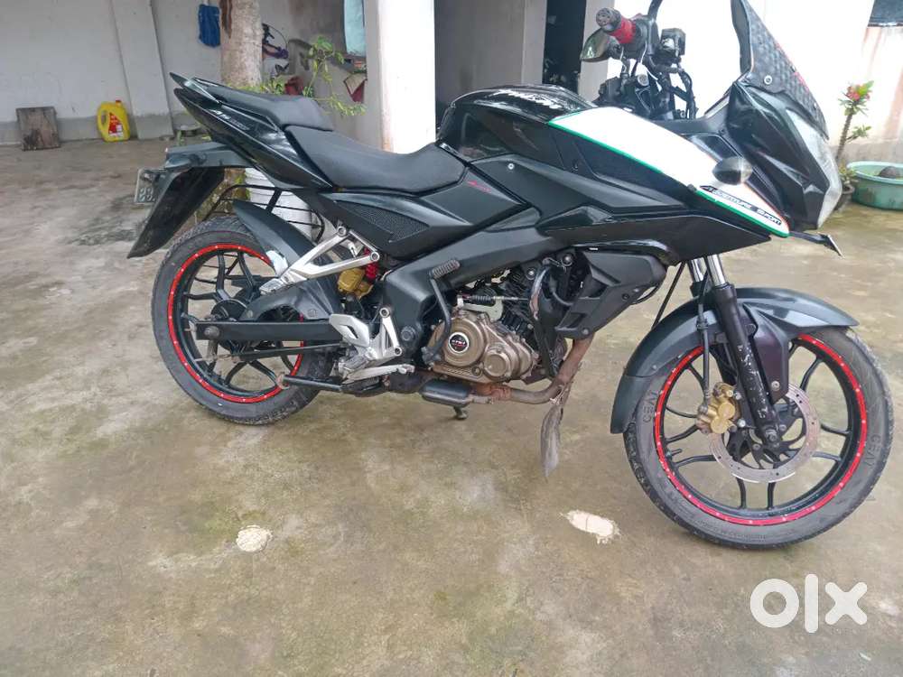 I am 2nd oner. Bike ok condition. 55milag. Paper ok