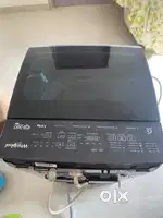 Top load 7 kg  whirlpool washing machine.