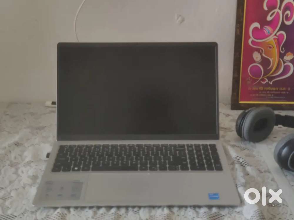 Dell Inspiron 3530