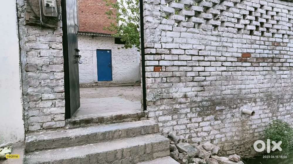 I have to sell my 900 sq ft plot