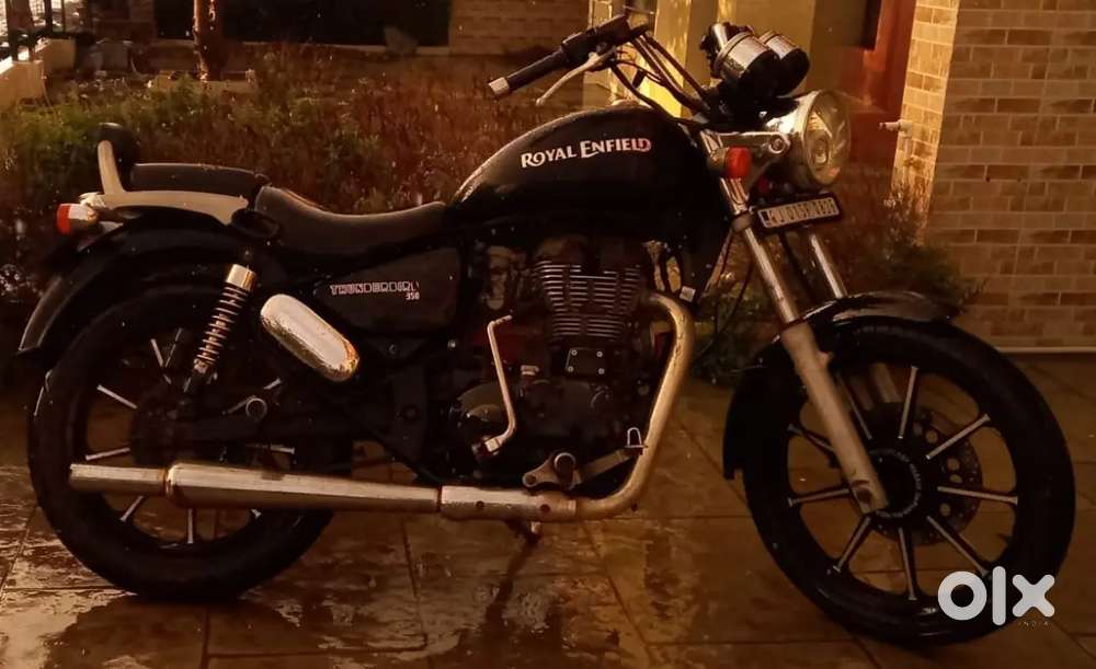 Royal Enfield Thunderbird 350 black