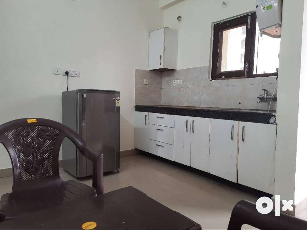 1 bhk fully furnished apartment