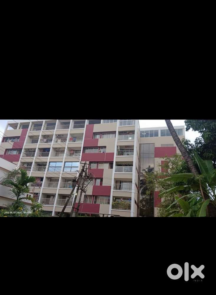 In front lake viea gym area children play area