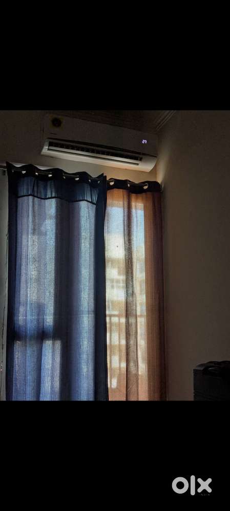 One room available in 4 BHK