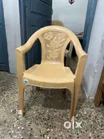 Selling 6 Chairs urgently