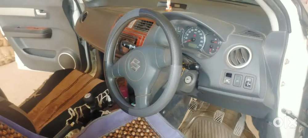 Maruti Suzuki Swift 2010