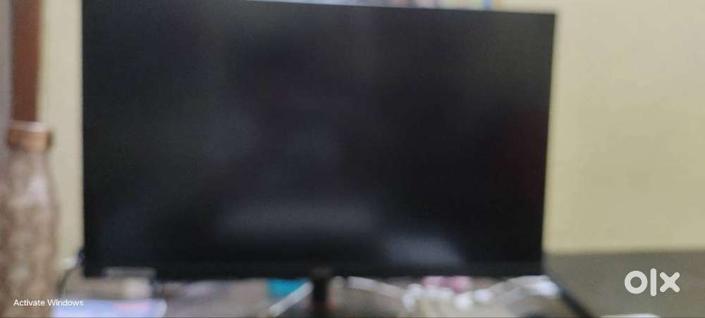 Gaming Monitor Acer Nitro XV2 180 Hz 2k monitor 3 months old
