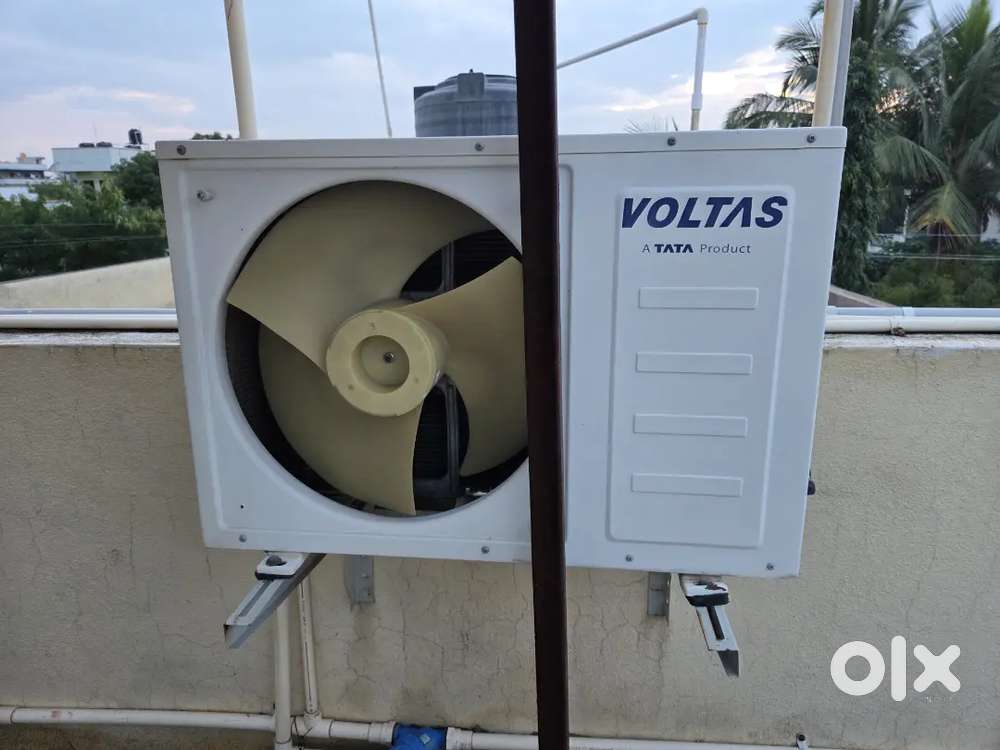 Voltas 1.2 ton 5 star AC