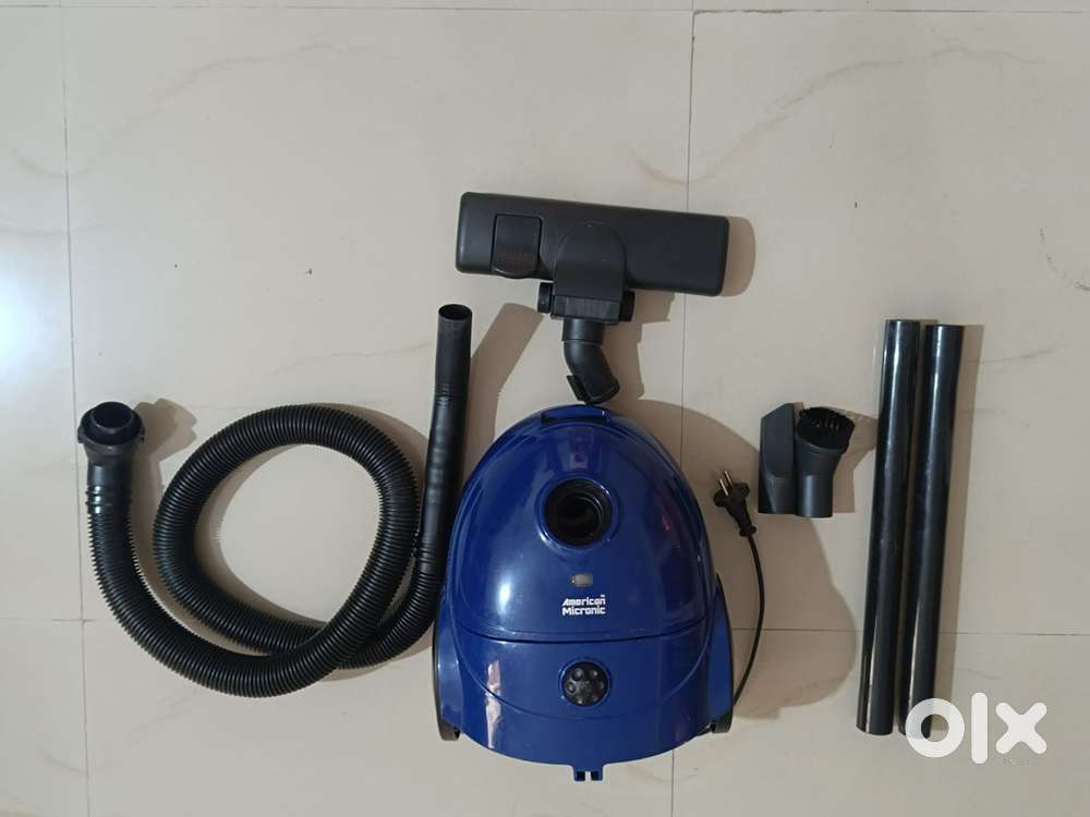 Vacuum Cleaner (American Micronic)