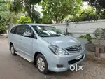 Toyota Innova 2.5 V 7 STR, 2010, Diesel