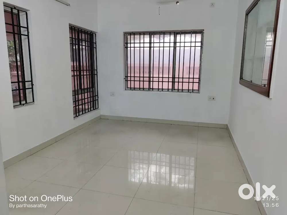 Anna Nagar thirumangalam koyambedu arumbakkam 2100sqft ground floor