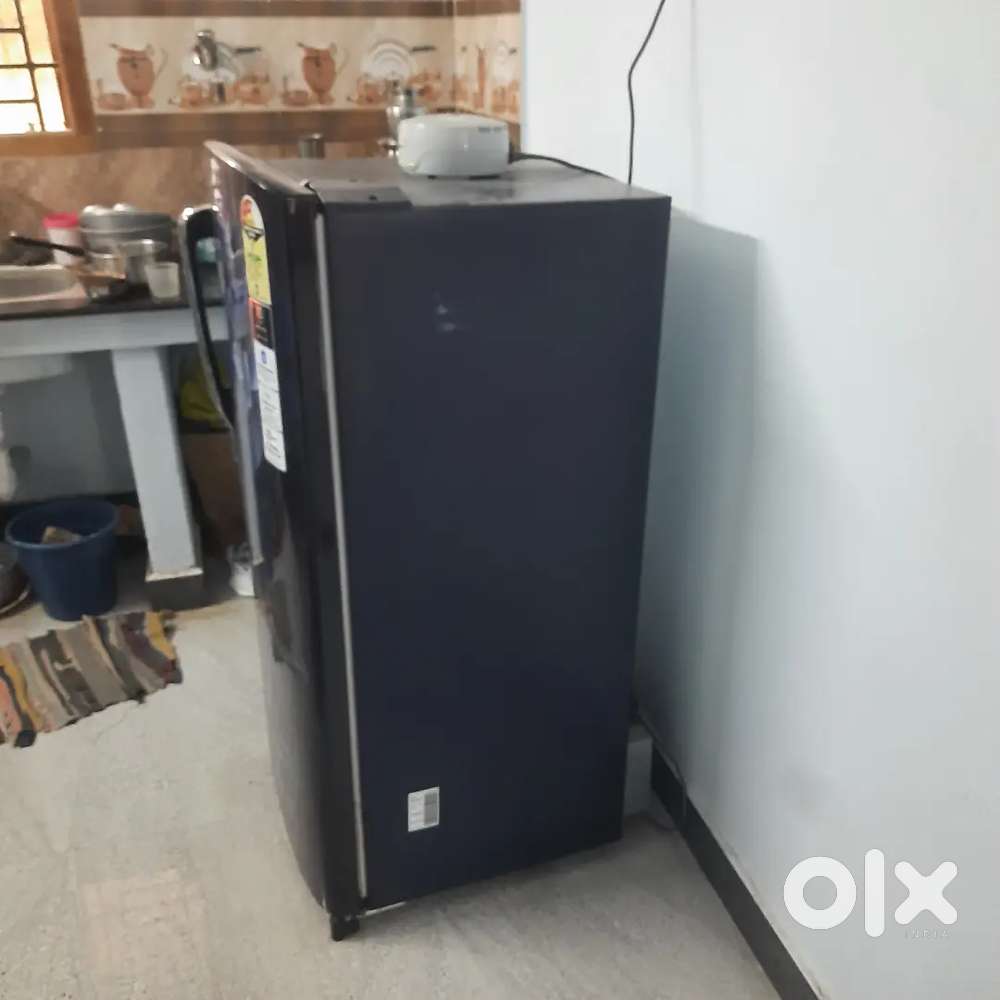 192 litre Single door Fridge for sale