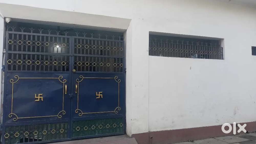 HOUSE ON SELL 1800 Sqfeet