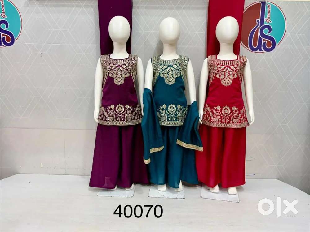 WANTED STAFFS Sales person