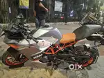 Ktm RC 200 modified with 390 kit