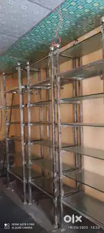 Steel stand with tuff end glasses