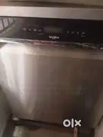 Dish washer