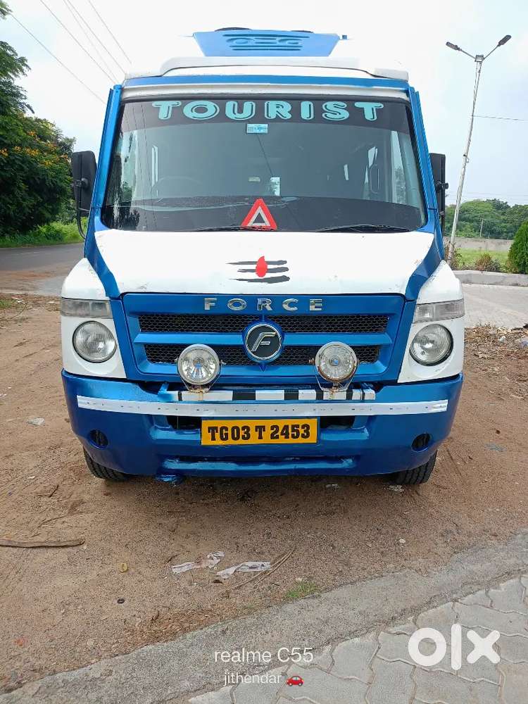 Tempo traveler,di long chesi
