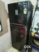 Samsung Digital Inverter fridge 321 litr New condition