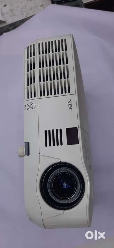 Projector NECV260