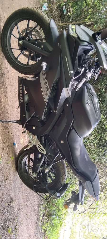 Yamaha R15v3 ( 2024) money problem but iam selling my bike
