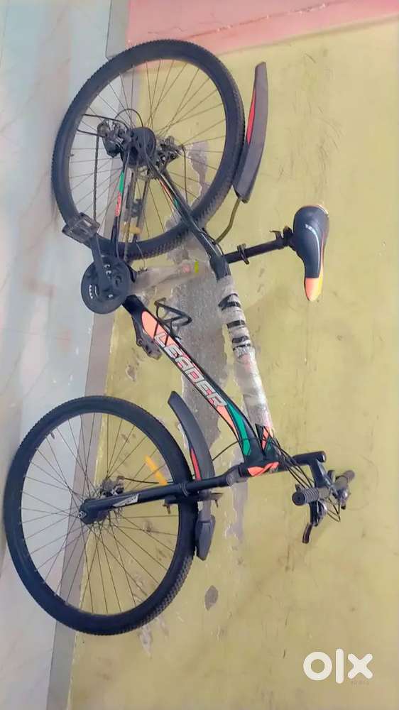 Cycle with minimum used 14 to 18 years boys