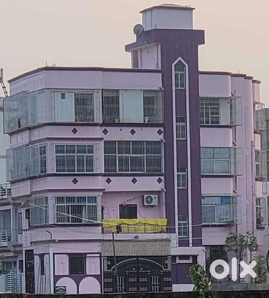 Building available for pg