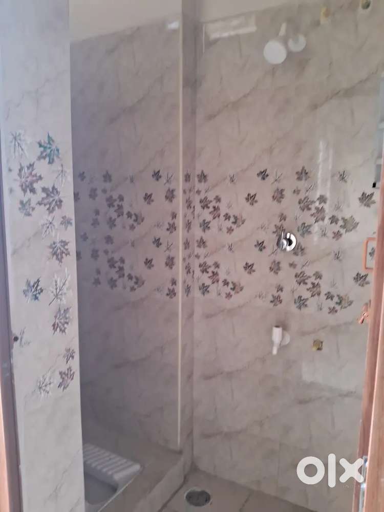 1 bhk with 1 balcony for rent for 2 persons