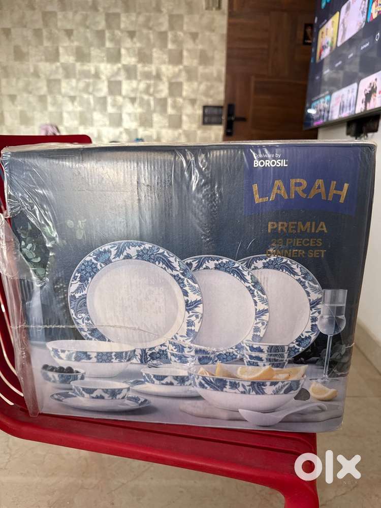 Larah by Borosil Premia dinner set